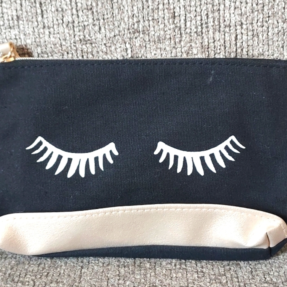 Ipsy makeup bag